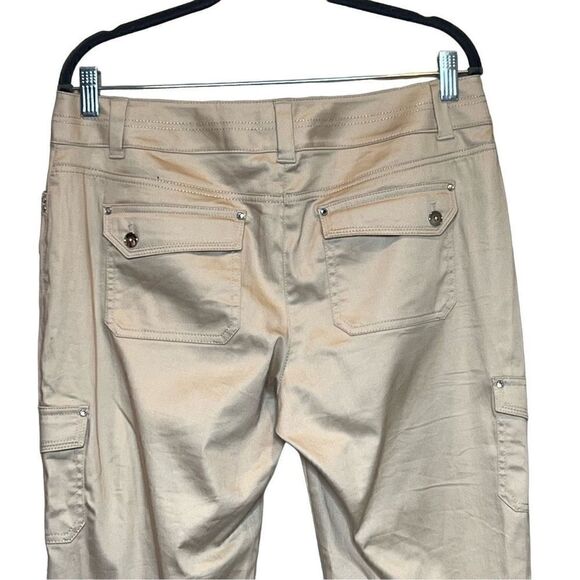 White House Black Market tan cargo capri pants size 10 - Picture 4 of 16